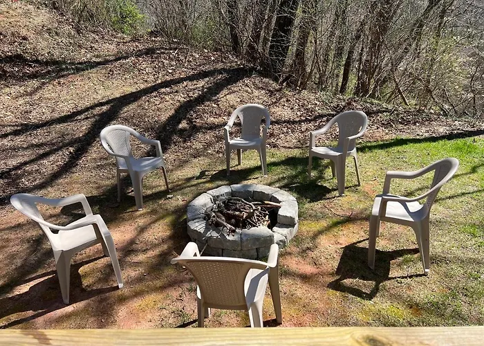 Serenity Views Comfort - Close To City & Parkway!
