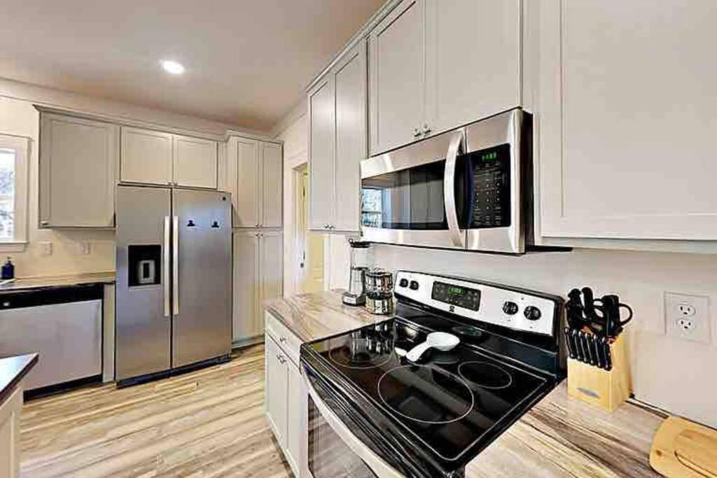 Serenity Views Comfort - Close To & Parkway! *